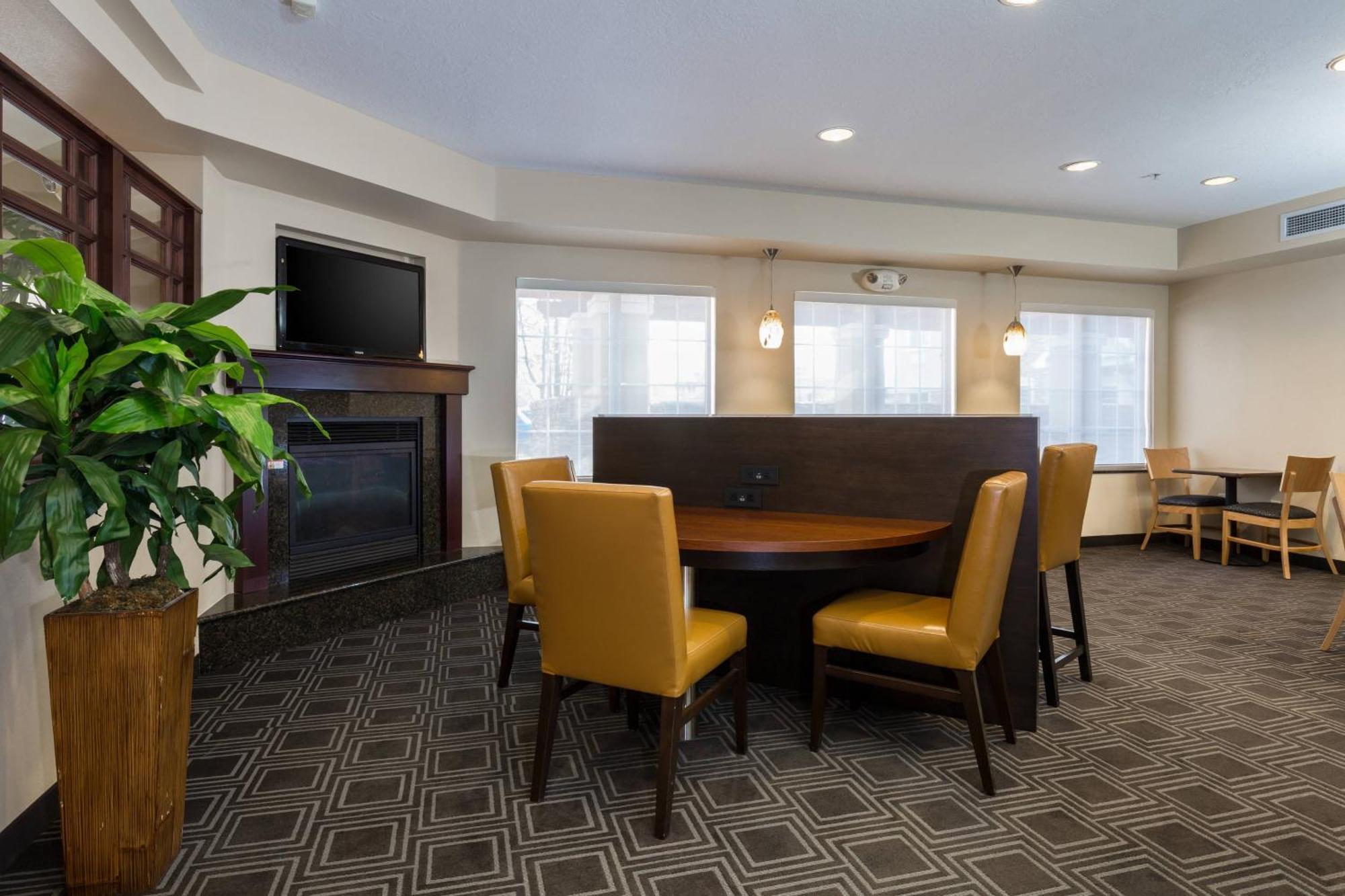 Towneplace By Marriott Downtown/university Hotel