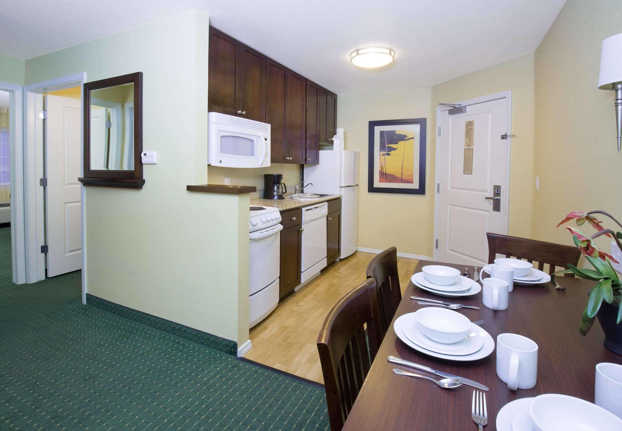 Towneplace By Marriott Downtown/university Hotel